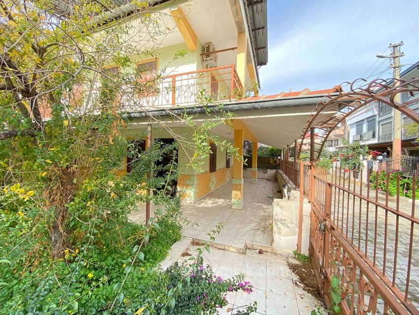 Doğanbey De Deniz Tarafında Denize 100M Satılık 3+1 Villa