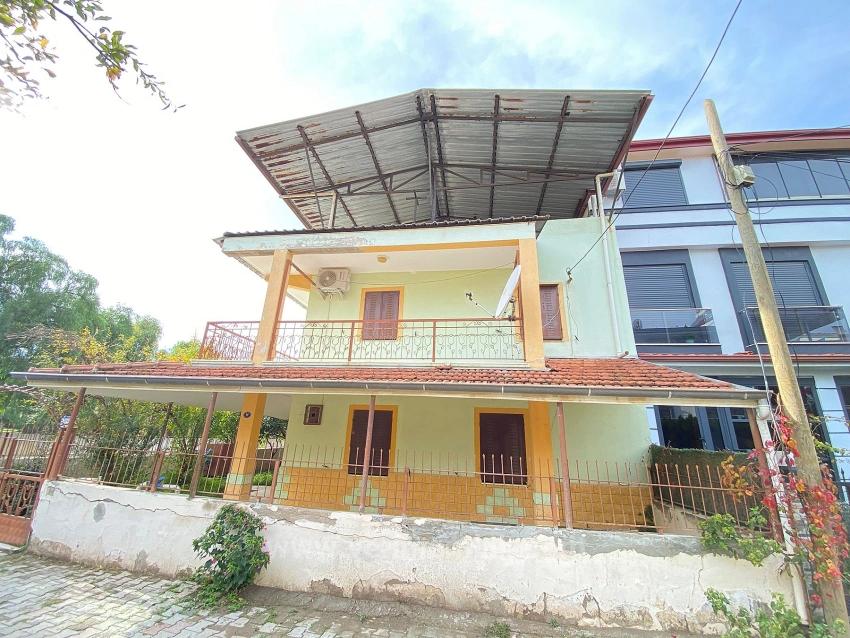 Doğanbey De Deniz Tarafında Denize 100M Satılık 3+1 Villa