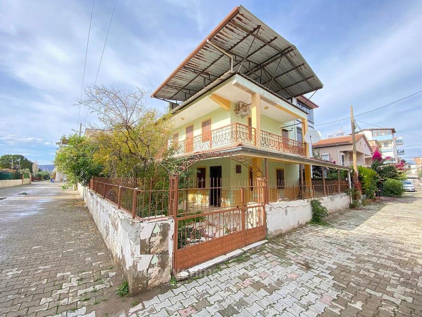 Doğanbey De Deniz Tarafında Denize 100M Satılık 3+1 Villa