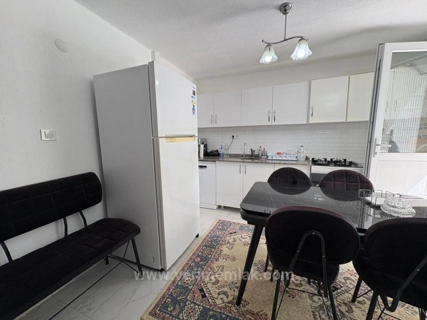 Ürkmez De Deniz Tarafın Da Bahçe Katı Satılık 3+1 Daire