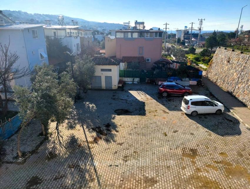 İzmir Seferihisarde 130 M2 Atatürk Mah Bahçeli Satılık 3+1 Yazlık