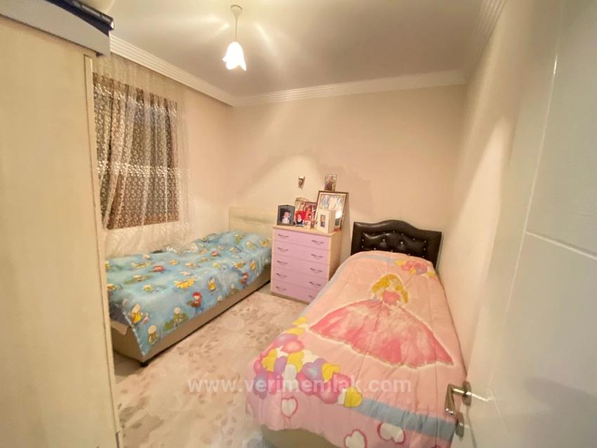 Ürkmez Merkezde Denize 350 Metre Satılık 2+1 Daire