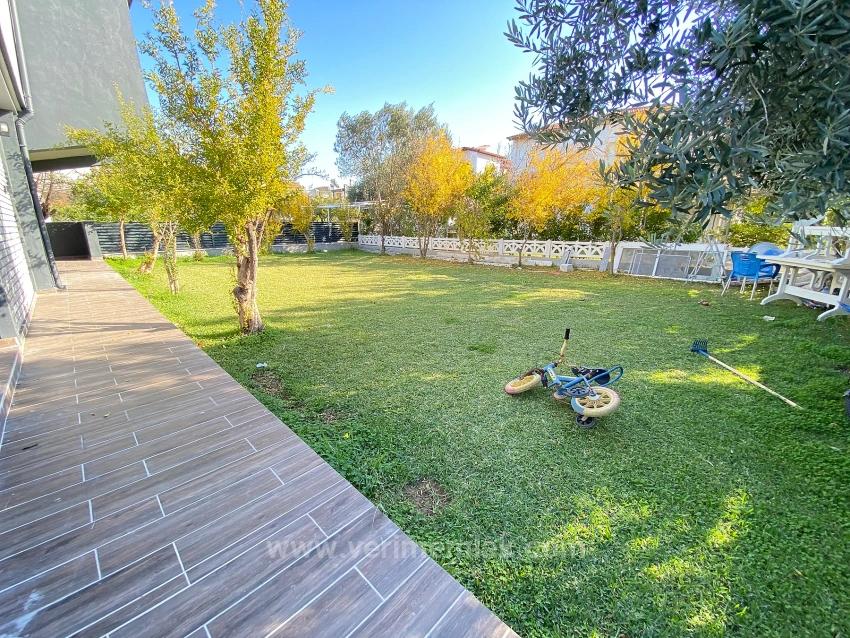 Doğanbey De Denize 50M Mesafede 307M2 İçinde Tek Müstakil Villa