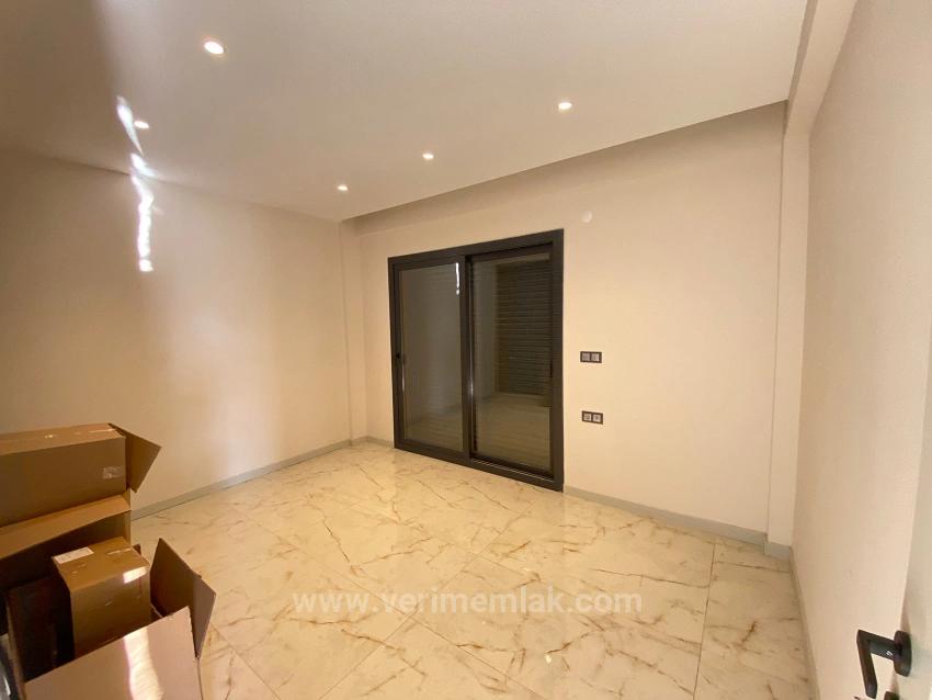 Seferihisar Kavakderede 550M² Arsa,Ultra Lüks Havuzlu 3+2 Villa