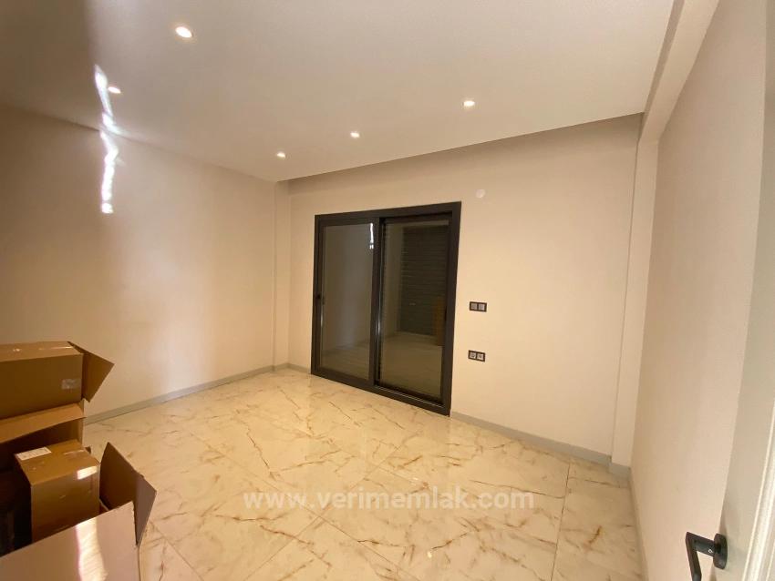 Seferihisar Kavakderede 550M² Arsa,Ultra Lüks Havuzlu 3+2 Villa