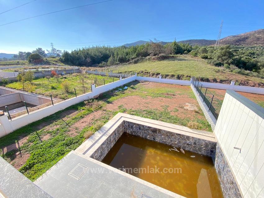 Seferihisar Kavakderede 550M² Arsa,Ultra Lüks Havuzlu 3+2 Villa