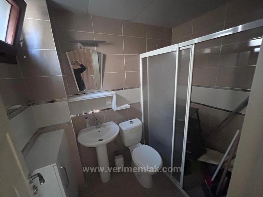 Gümüldürde Denize Sıfır Site İçerisinde Havuzlu 3+1 Villa