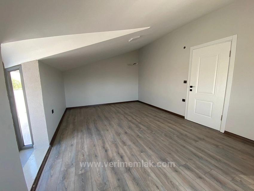 Özdere'de Denize 100 M² Ultra Lüxs Satılık 3+1 Villa