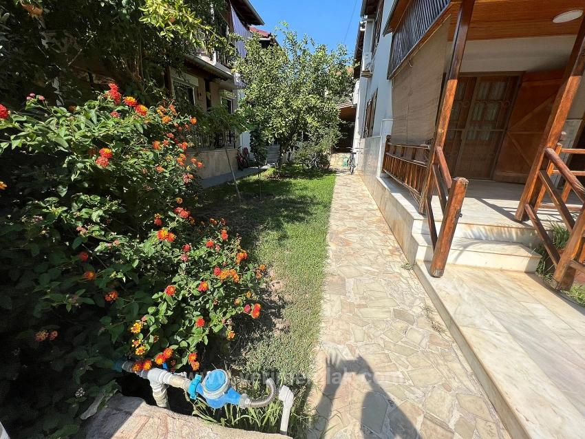 Ürkmrz De Deniz Tarafında Site İçinde Satılık 3+1 Villa