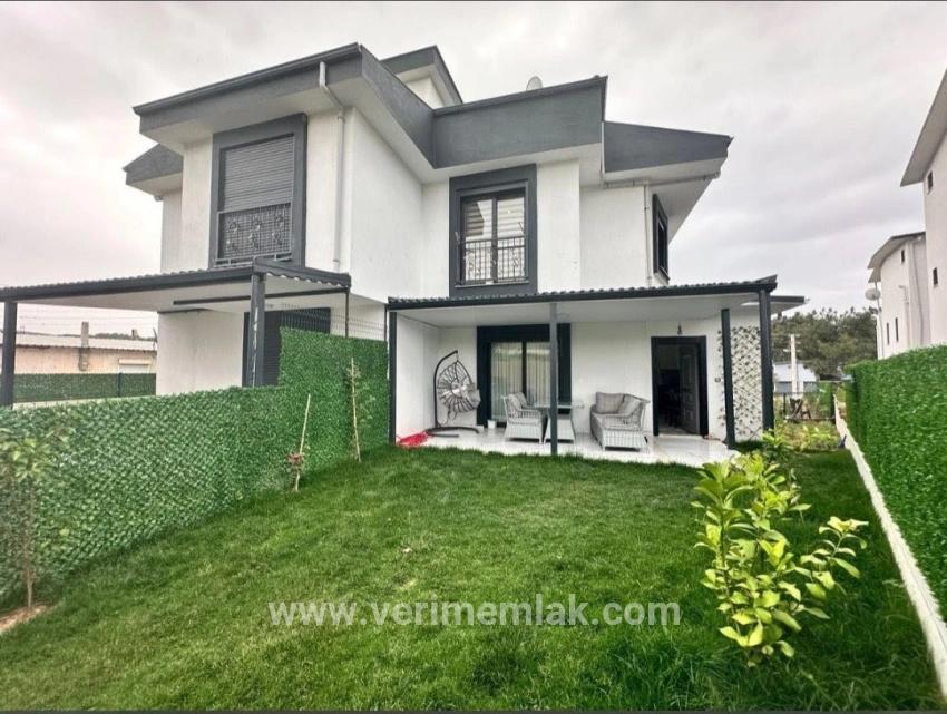 Seferihisar Doğanbey Payamlı Mah. Satılık 2+1 Villa - 125 m²
