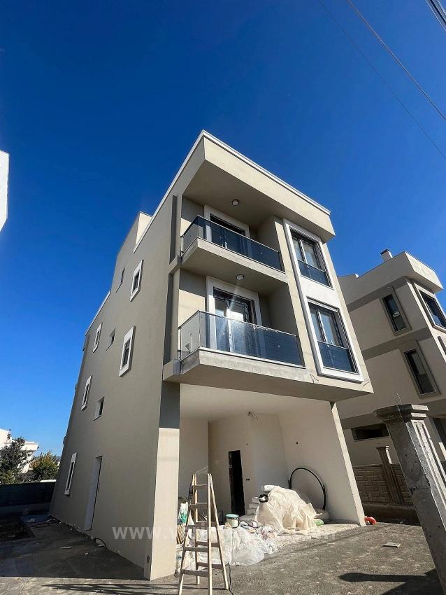 Gümüldür Denize 400Mt Tarafında 1+1 Asansörlü Daire