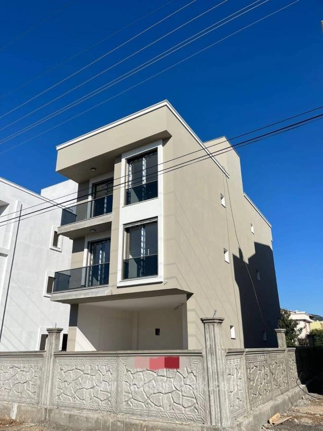 Gümüldür Denize 400Mt Tarafında 1+1 Asansörlü Daire