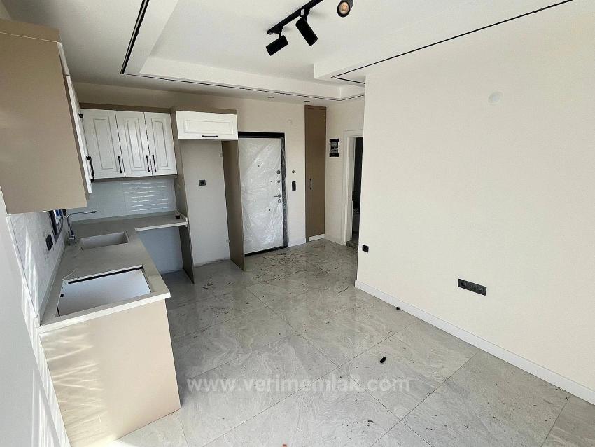 Gümüldür Denize 400Mt Tarafında 1+1 Asansörlü Daire