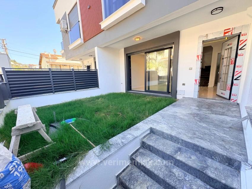 Özdere Ortamahalle'de Satılık Geniş Bahçeli Lüks 3+1 Villa