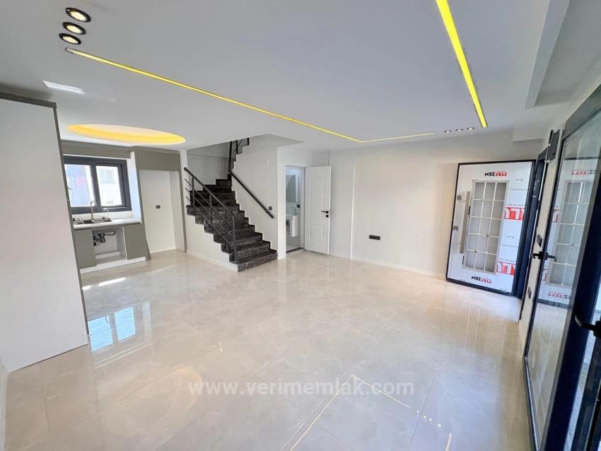 Özdere Ortamahalle'de Satılık Geniş Bahçeli Lüks 3+1 Villa