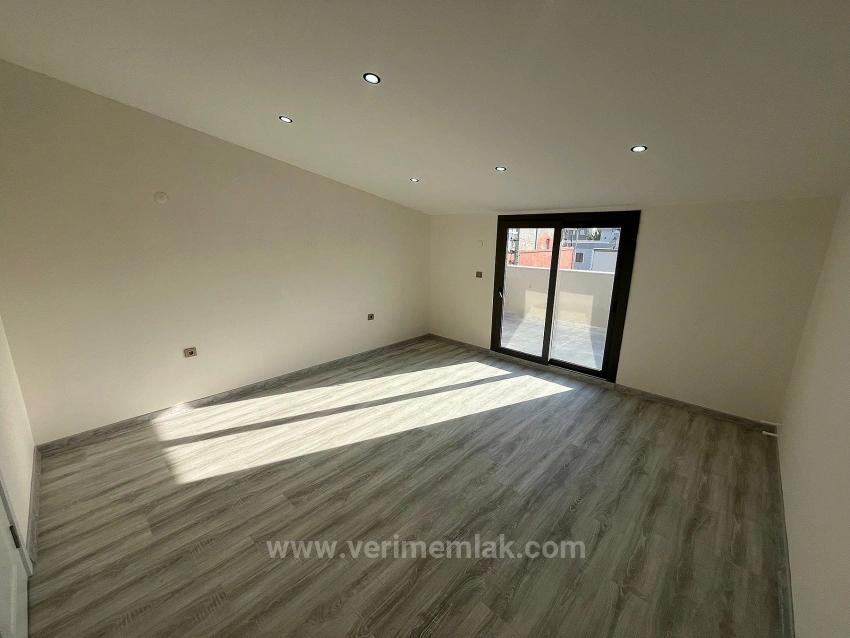 İzmir Menderes Gümüldürde Denize Yakın Satılık 3+1 Villa