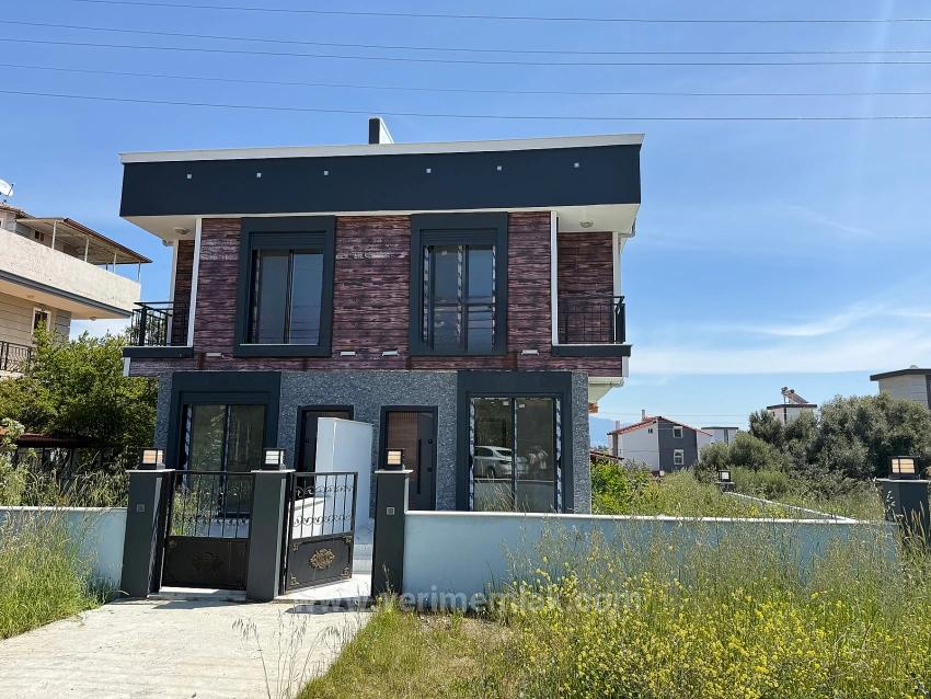 Doğanbey De Full Deniz Geneş Bahçel Satılık 2+1 Villa