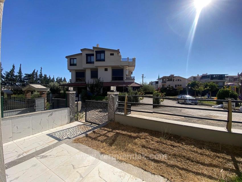 Özdere De Denize Yürüme Mesafesinde Bahçeli Satılık 3+1 Villa