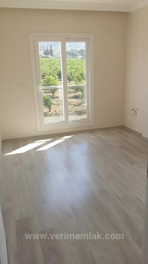 Özdere'de Denize Yakın Doğa Ve Deniz Manzaralı Satılık 6+1 Villa