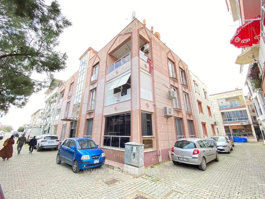 İzmir Seferihisar Ürkmez De Merkezinde Denize 100M Satılık 2+1 Daire