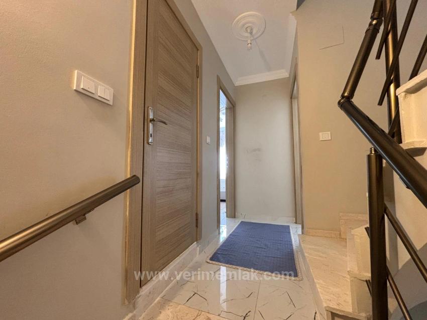 Doğanbey Merkez De Kat Mülkiyetli 3+1 Satılık Villa