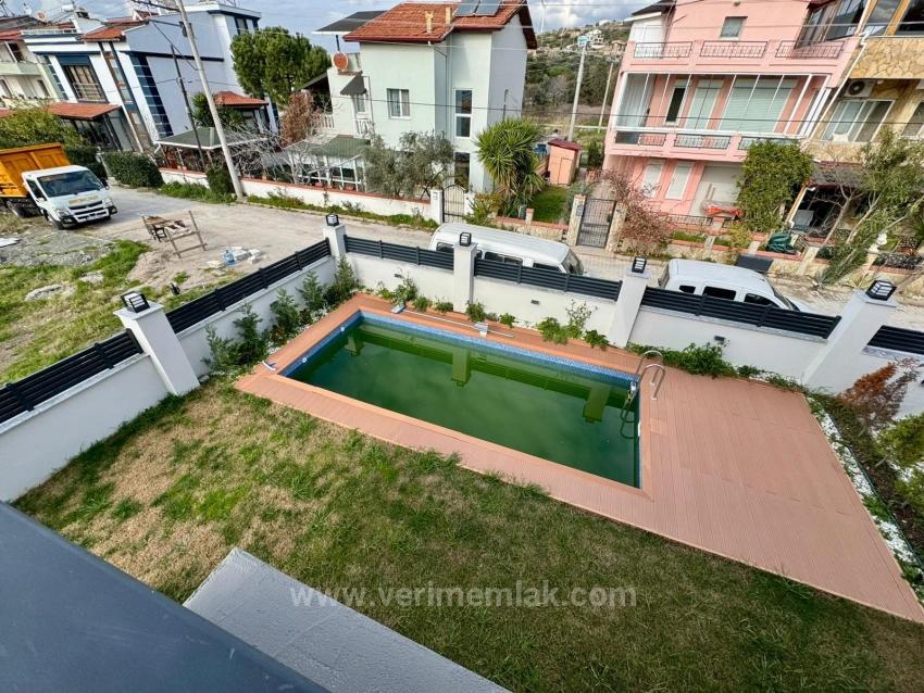 Seferihisar Sığacık’ta Havuzlu, Sıfır, Lüks Tasarım Tam Müstakil 4+1 Villa