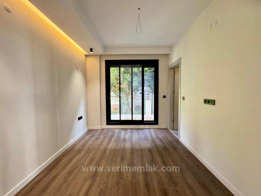 Seferihisar Sığacık’ta Havuzlu, Sıfır, Lüks Tasarım Tam Müstakil 4+1 Villa