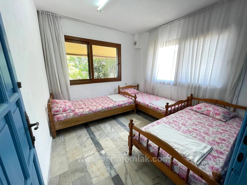 Seferihisar Ürkmez’de Tam 7 Daireli Deniz Tarafında Apartmanımız Komple Satılık