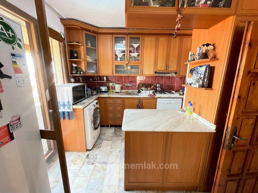 Seferihisar Ürkmez’de Tam 7 Daireli Deniz Tarafında Apartmanımız Komple Satılık