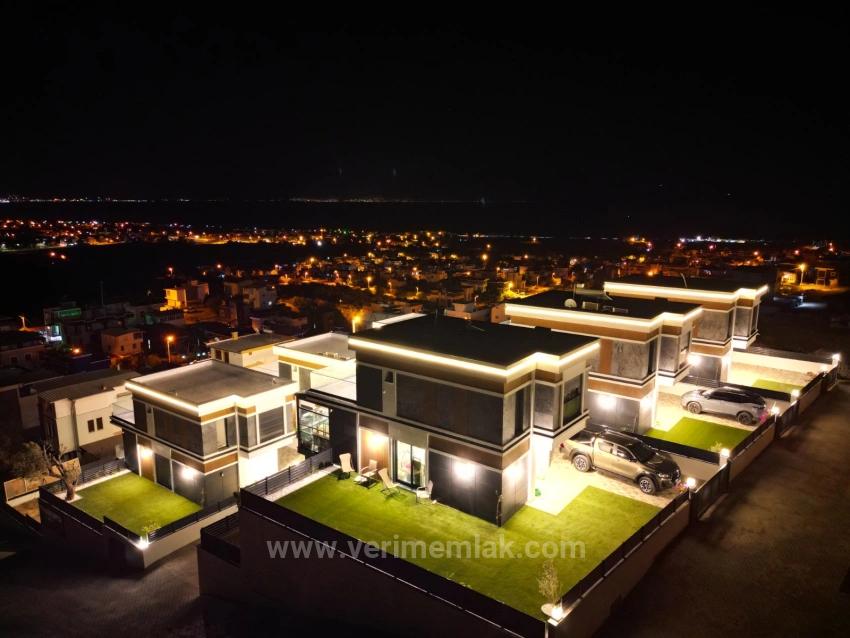 Seferihisar’atatürk Mahallesi’de Elektrikli Araç Şarj İstasyonlu Full Deniz Manzaralı Akıl