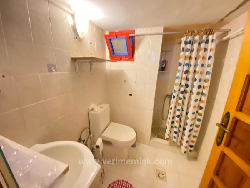 Seferihisar Bengiler'de Denize 100M - Ayrı Mutfaklı 2+1 Fırsat Daire!