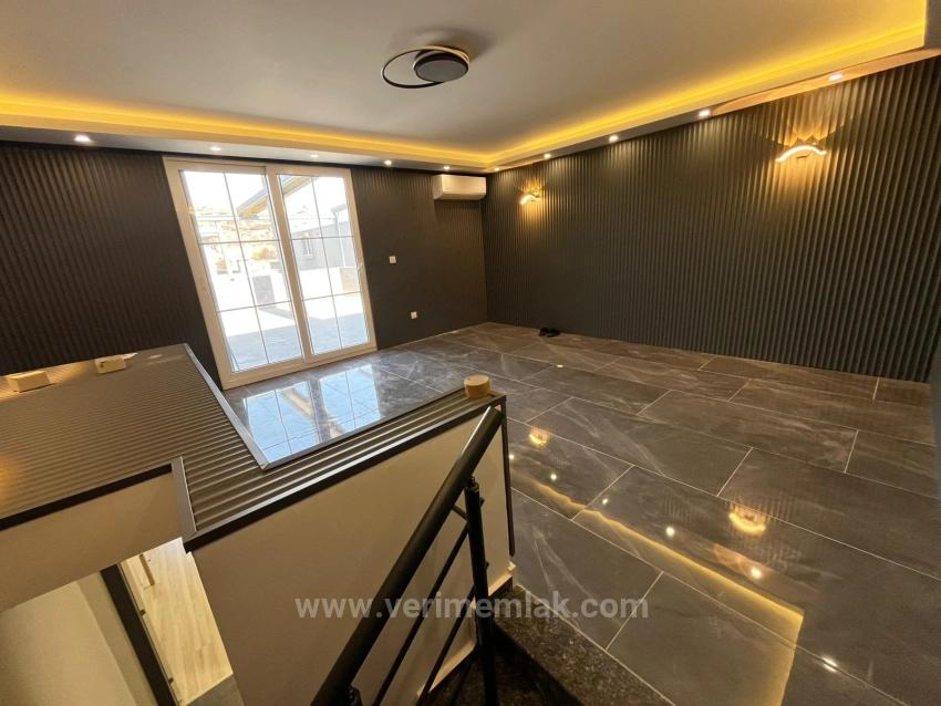 Seferihisar Payamlı’da Modern Tasarımlı, Güvenlikli 3+1 Müstakil Villa!