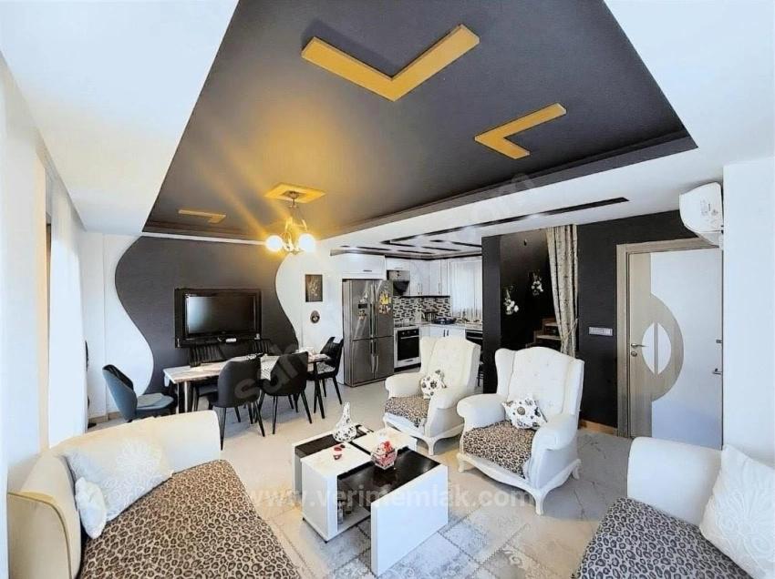 Seferihisar Cumhuriyet’te Denize 850M, Havuzlu, Masrafsız Lüks 3+1 Villa