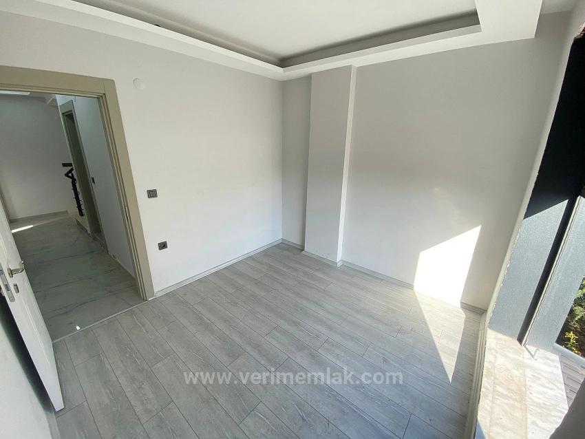 Seferihisar Doğanbey De Tek Müstekil Satılık 3+1 Villa