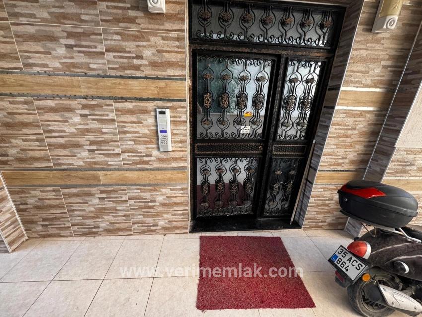 Seferihisar Ürkmez Mersin Alanı Mah. Satılık 2+1 Daire - 110 m²