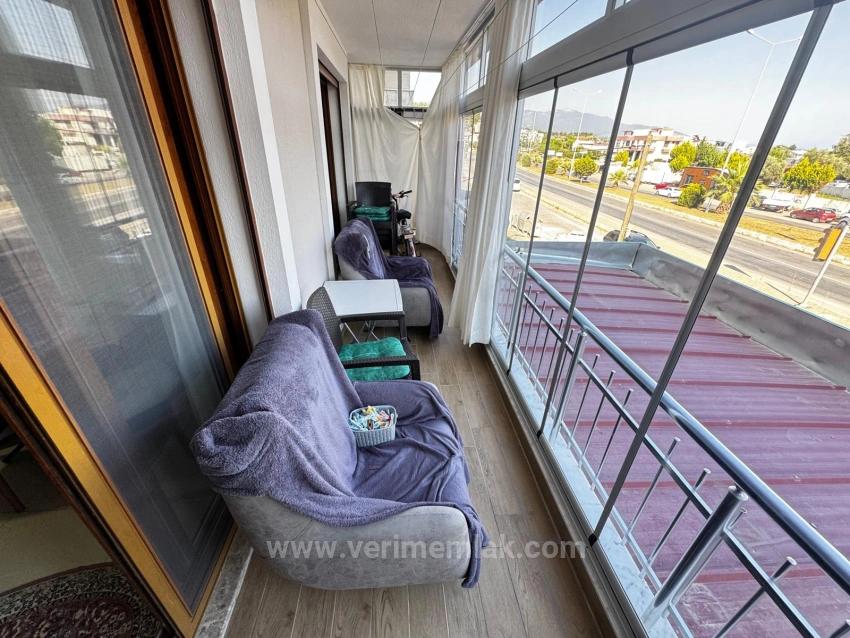 Seferihisar Mersin Denize Yakın Alanı’nda Ayrı Mutfaklı,Ferah Satılık 2+1 Daire