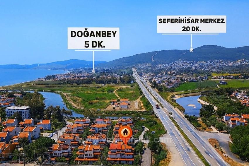 Seferihisar’cumhuriyet Mahallesi, Meltem Tur Sitesi Deniz Tarafında Satılık 4+1 Villa