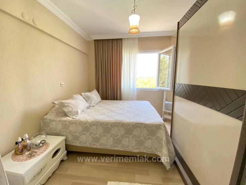 Ürkmez Merkez'de Ayrı Mutfaklı 110M2 3+1 Tek Daire