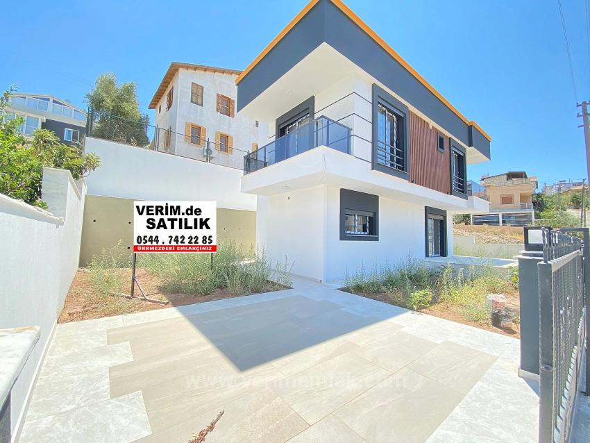 *Seferihisar Akarca’da Denize 50M Mesafede, Full Deniz Manzaralı Tek Müstakil 3+1 Villa