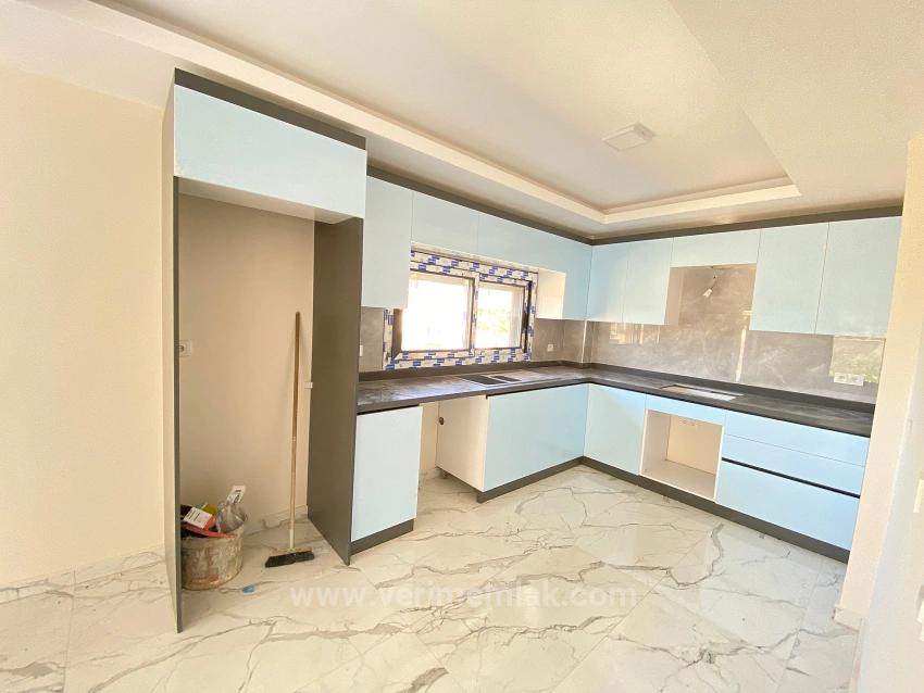 *Seferihisar Akarca’da Denize 50M Mesafede, Full Deniz Manzaralı Tek Müstakil 3+1 Villa