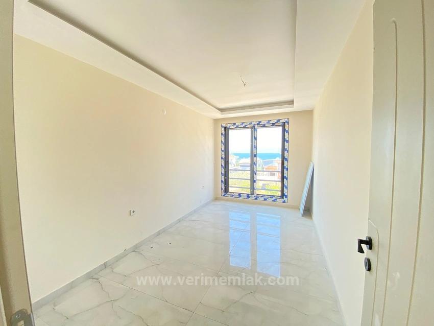 *Seferihisar Akarca’da Denize 50M Mesafede, Full Deniz Manzaralı Tek Müstakil 3+1 Villa