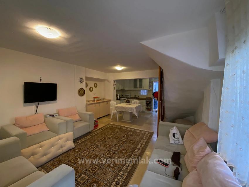 Seferihisar Cumhuriyet Mahallesi, Yıldız Tur Sitesi.mavi Ve Yeşilin Buluştuğu Satılık 3+1