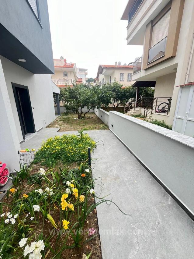 Menderes Çukuraltı’nda Yaz-Kış Yaşama Uygun,Sadece 350 Metre! Satılık 3+1 Modern Villa