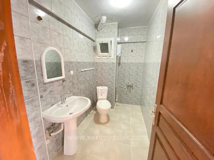 Seferihisar Mersin Alanı'nda Asansörlü Denize 50M! Modern Mimarili Satılık 1+1 Daire