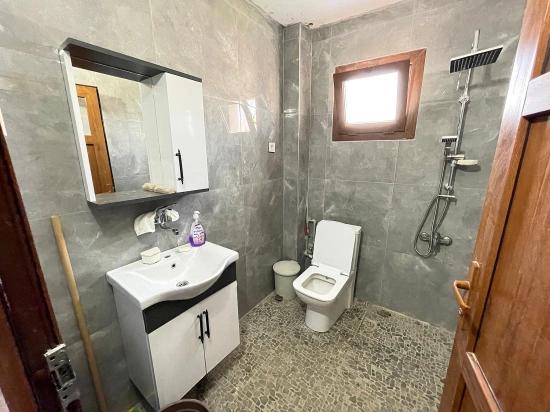 Seferihisar Bengiler'de Denize 100m, Yatırımlık 14 Daireli Komple Bina! Satılık