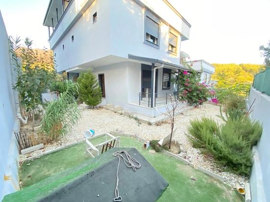 Ürkmez De Full Deniz Kelepir Villa Bahçeli Satılık 3+1 Villa