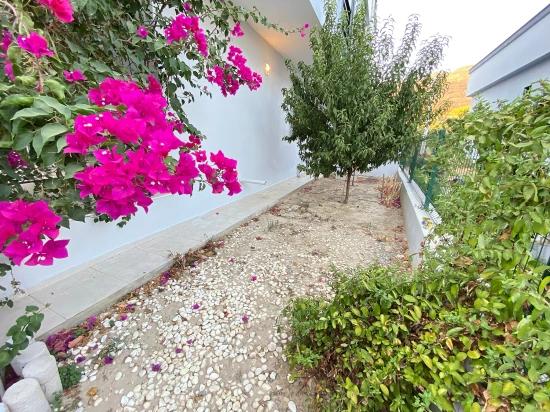 Ürkmez De Full Deniz Kelepir Villa Bahçeli Satılık 3+1 Villa