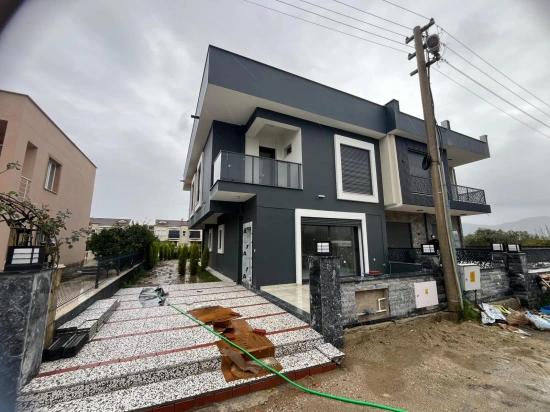 Gümüldür Fevzi Çakmak'ta Denize 500M | Meyve Bahçeli Müstakil Villa