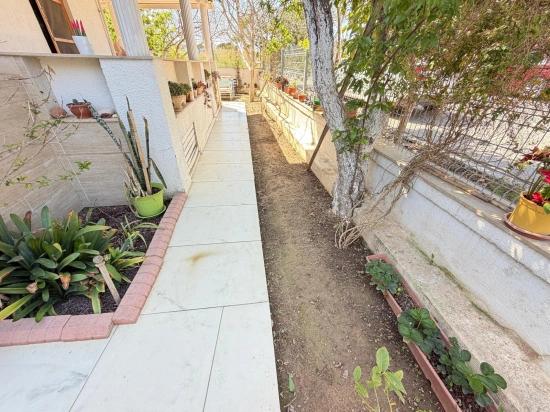  Doğanbey’de Denize 650M Mesafede, 315M² Müstakil & Meyve Bahçeli 3+1 Villa