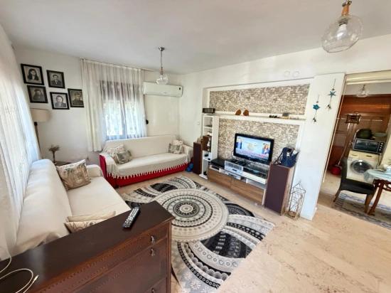 doğanbey’de Denize 650m Mesafede, 315m² Müstakil & Meyve Bahçeli 3+1 Villa